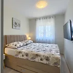 Brand New Excellence Apartament