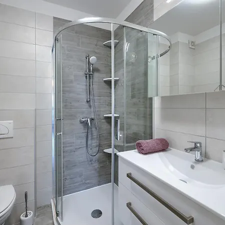 Brand New Excellence *