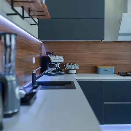 Brand New Excellence *