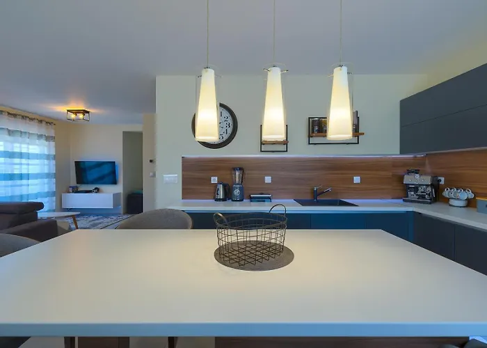 Brand New Excellence * Pula