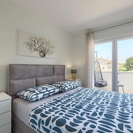 Brand New Excellence *